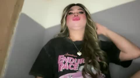 Snapshot of naughtyrosecum chatting on October 5, 10:57 am Rose Wilson online show from October 5, 10:57 am