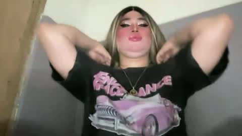 Rose Wilson online show from November 22, 3:22 pm