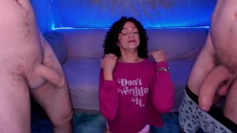 Snapshot of naughtyrouse chatting on October 8, 5:49 am ambar jhonf and matt online show from October 8, 5:49 am