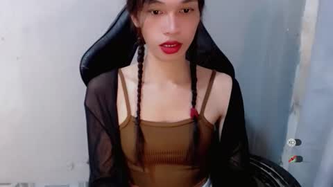 Snapshot of naughtysunshinepinay chatting on September 28, 12:38 am Celine online show from September 28, 12:38 am