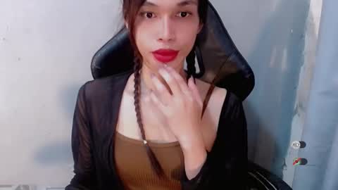 Snapshot of naughtysunshinepinay chatting on October 1, 7:14 am Celine online show from October 1, 7:14 am