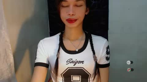 Snapshot of naughtysunshinepinay chatting on October 20, 5:19 am Celine online show from October 20, 5:19 am