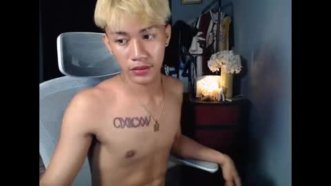 Loy online show from December 18, 6:14 pm