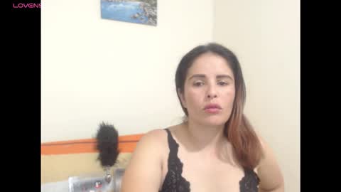 Snapshot of naugthymilf23 chatting on February 9, 8:40 am keyra online show from February 9, 8:40 am
