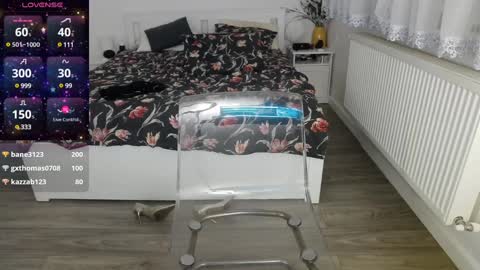 KimBeee online show from January 14, 1:17 pm