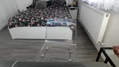 KimBeee online show from January 24, 9:49 am