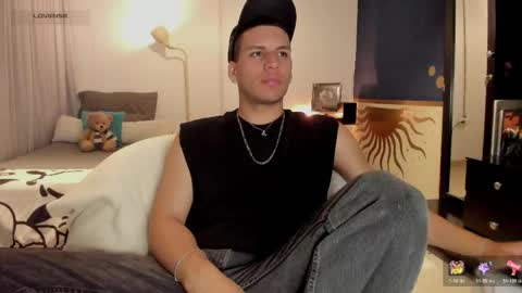 Snapshot of naxttan chatting on May 10, 9:03 am Natan online show from May 10, 9:03 am
