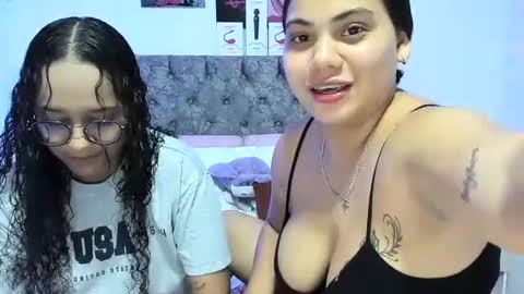 nay_and_aleja online show from June 30, 11:17 pm