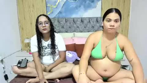 nay_and_aleja online show from July 24, 2:31 am