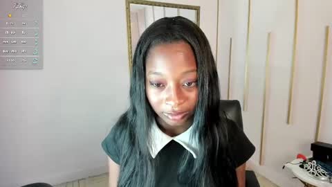 Nayaris 3 online show from February 9, 6:47 pm