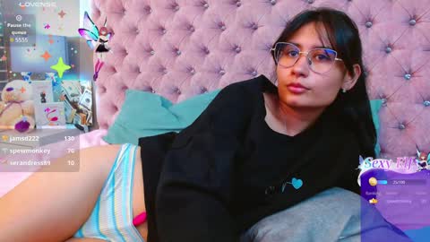 Naye  online show from January 28, 7:00 am