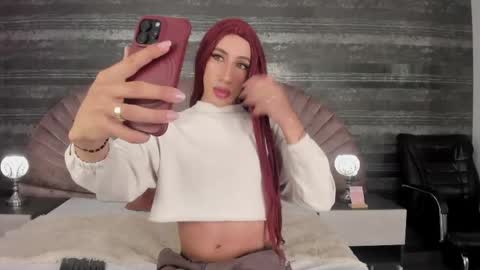 Snapshot of nayla_monroee chatting on June 2, 12:29 pm Nayla online show from June 2, 12:29 pm