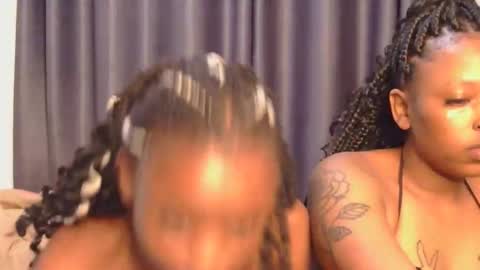 Snapshot of naylah18 chatting on November 16, 5:18 pm Britney online show from November 16, 5:18 pm