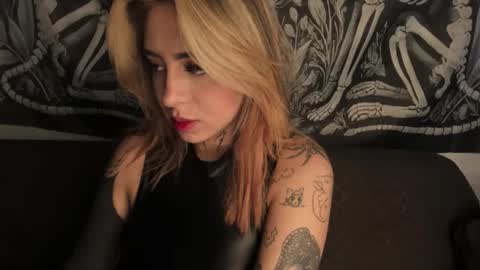 nazzz10 online show from April 5, 1:52 pm