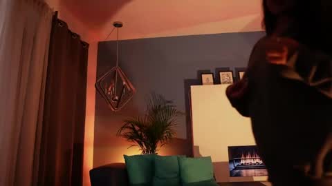 Nefertari online show from April 21, 11:38 am