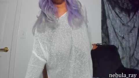 Snapshot of nebula_ray chatting on November 19, 12:05 pm Nebula Ray online show from November 19, 12:05 pm