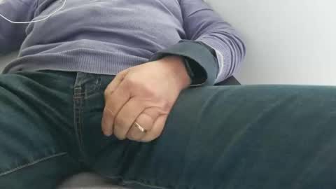 neckk online show from April 22, 10:06 am