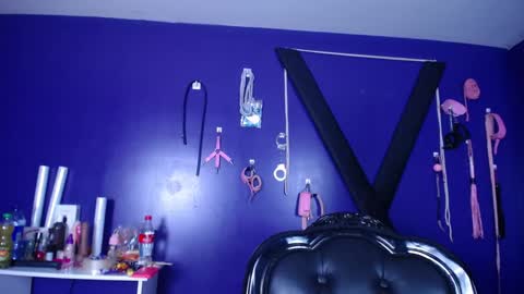 Camille online show from December 12, 1:39 pm