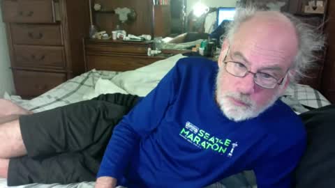 nedddludd online show from September 14, 11:59 pm