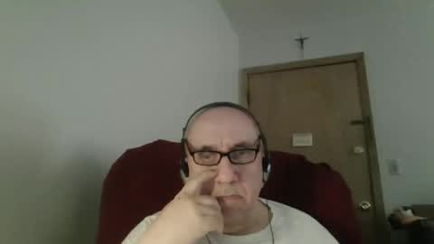 Tom online show from May 19, 11:11 pm