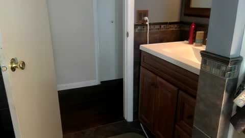 Snapshot of needsub chatting on November 9, 5:55 pm needsub online show from November 9, 5:55 pm