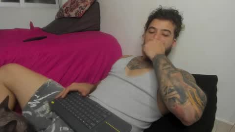 Nei turn green online show from February 23, 11:04 pm