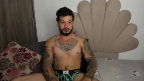 Nei turn green online show from October 17, 11:07 pm