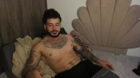 Nei turn green online show from October 18, 7:36 pm