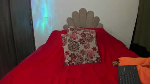 Nei turn green online show from March 22, 12:47 am