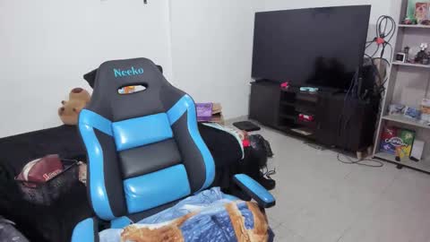 Geek Nicole    im Neeko UwU online show from December 20, 12:18 am