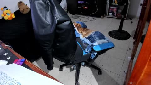 Geek Nicole    im Neeko UwU online show from April 9, 1:05 am