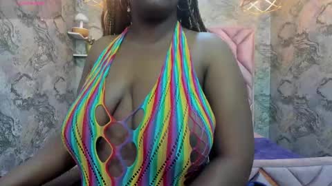 Snapshot of neffertiry_ebonny chatting on October 1, 8:42 am Nefer online show from October 1, 8:42 am