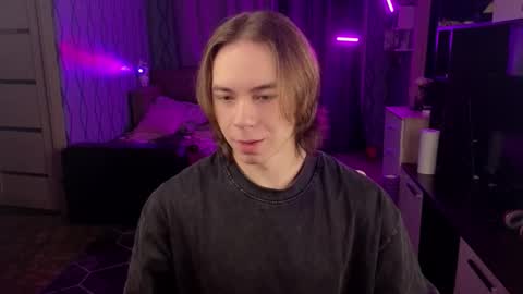 Snapshot of neganxxl chatting on November 25, 12:32 am Negan online show from November 25, 12:32 am