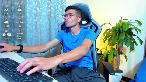 Snapshot of negreteth88 chatting on February 14, 12:09 am Fernando Negreteth online show from February 14, 12:09 am