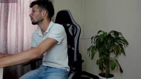 Snapshot of negreteth88 chatting on September 25, 6:44 pm Fernando Negreteth online show from September 25, 6:44 pm