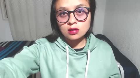 Zoe online show from September 15, 11:05 pm