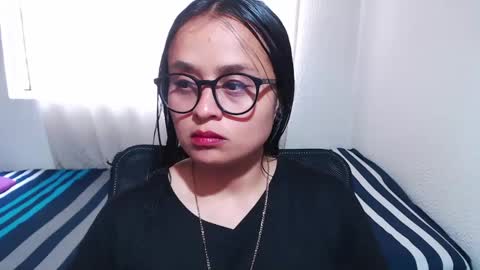 Zoe online show from September 25, 4:00 pm