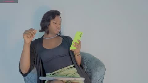 NeHandra Clarck online show from March 28, 3:28 am