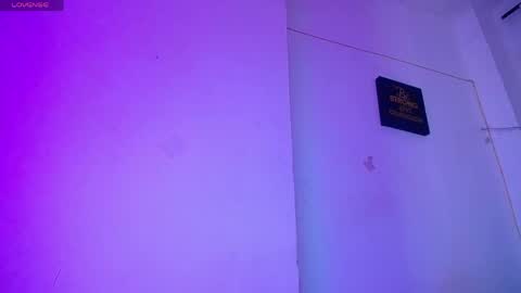  CHIKY  online show from April 21, 2:51 am