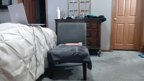 Snapshot of neighborguy4u chatting on June 16, 4:37 am NEIGHBORGUY4U online show from June 16, 4:37 am