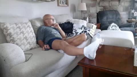 Snapshot of neighborguy4u chatting on June 27, 2:44 pm NEIGHBORGUY4U online show from June 27, 2:44 pm