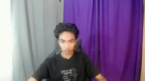 neil_asian69 online show from March 25, 10:43 am