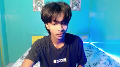 neil_asian69 online show from April 15, 6:31 am