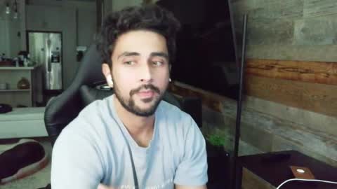 Snapshot of neilsing chatting on June 3, 10:04 pm neil online show from June 3, 10:04 pm