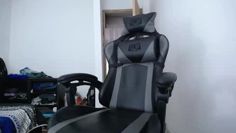 neitan___ online show from September 18, 3:14 pm