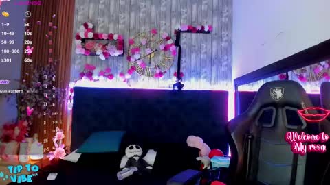 Miah online show from September 18, 11:34 am