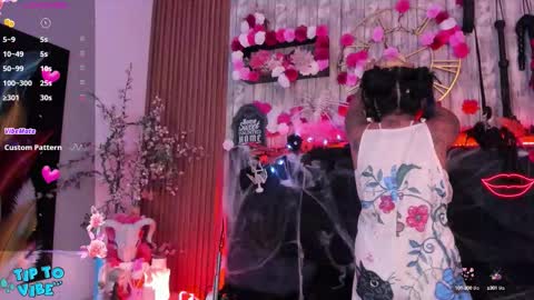 Miah online show from October 11, 12:15 pm