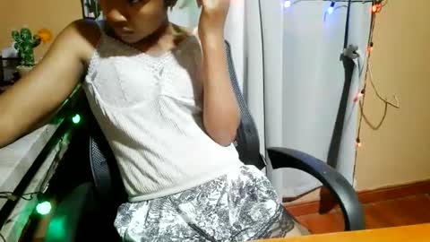 nelia_84 online show from June 7, 1:59 pm