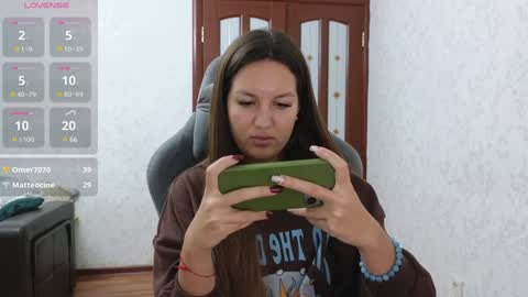 Snapshot of nellyfischer chatting on December 15, 3:31 pm Nelly online show from December 15, 3:31 pm