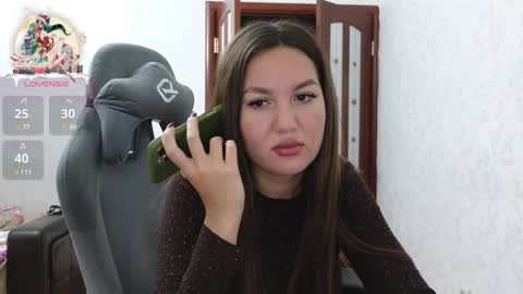 Snapshot of nellyfischer chatting on December 24, 8:38 pm Nelly online show from December 24, 8:38 pm